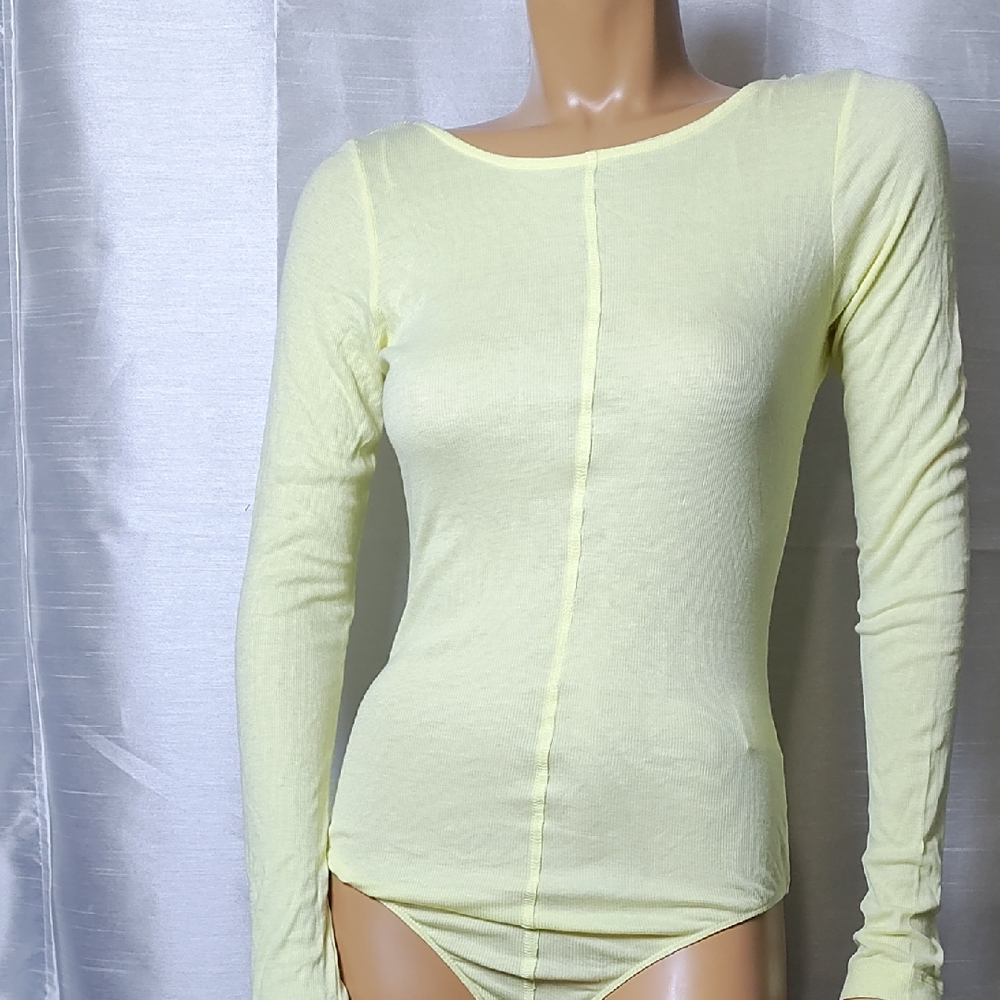 Giani Bernini Yellow Fitted Bodysuit Top